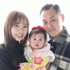 家族で仲良く記念撮影
